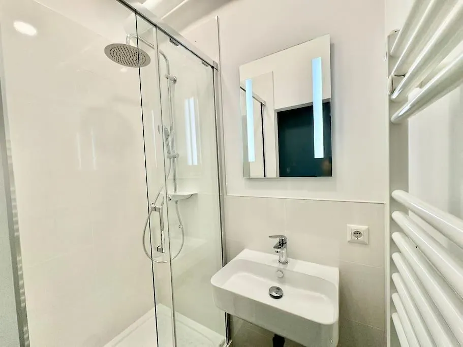 Stylish & Renovated Apartment With Free Parking Viena Austria