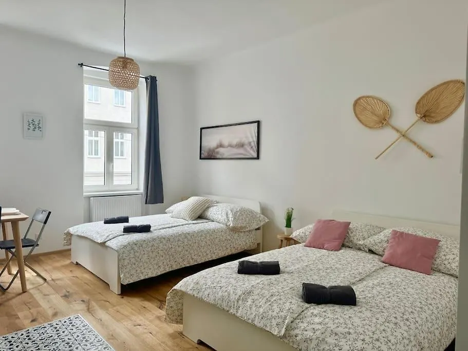 Stylish & Renovated Apartment With Free Parking Viena